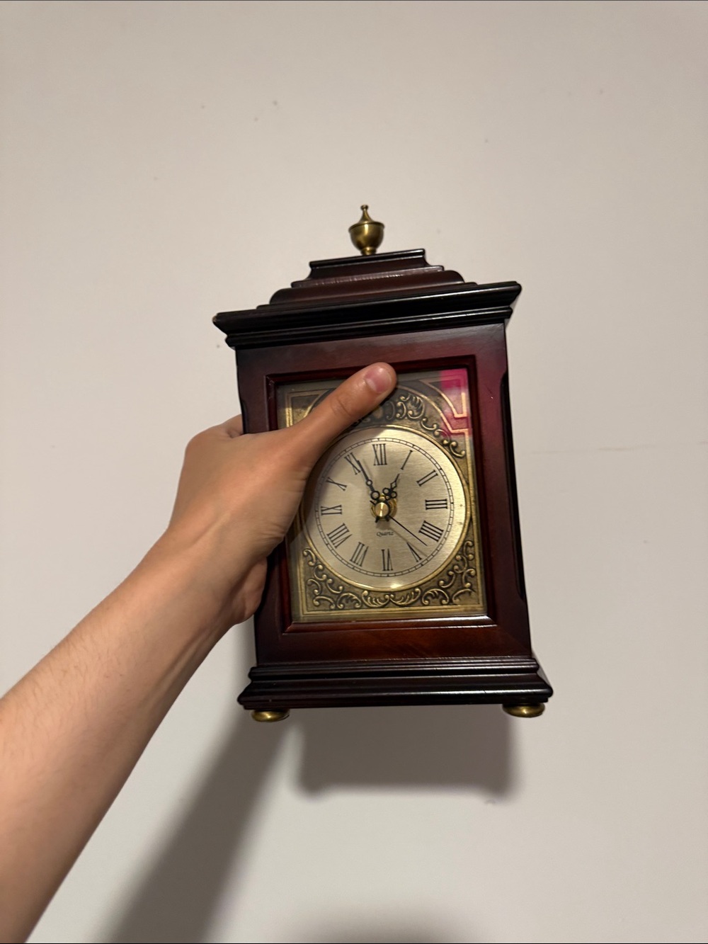 The Bombay Company clock 2001 - Picture 11 of 11
